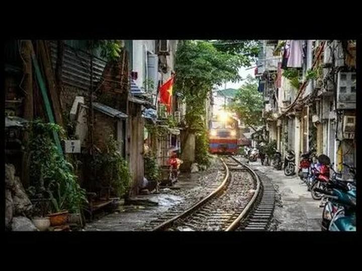 4 kiểu áo không thể thiếu - Cảm hứng video marketing từ Hotspot Matrix