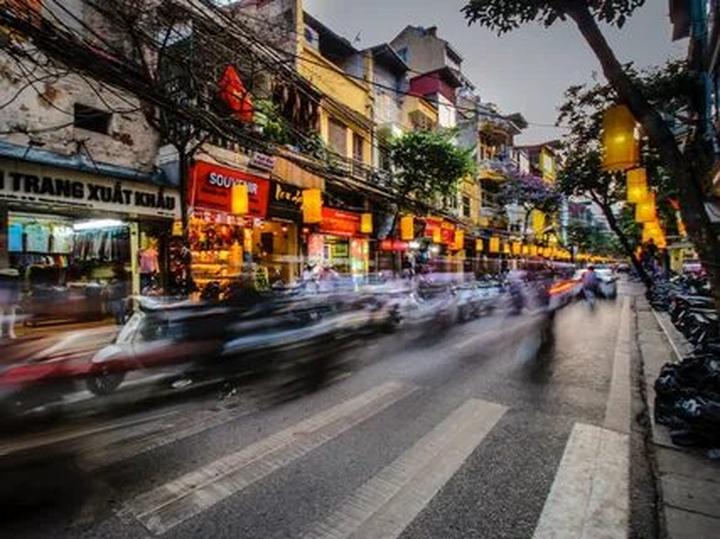 Ai bảo mặc váy đen mùa hè là - Cảm hứng video marketing từ Hotspot Matrix
